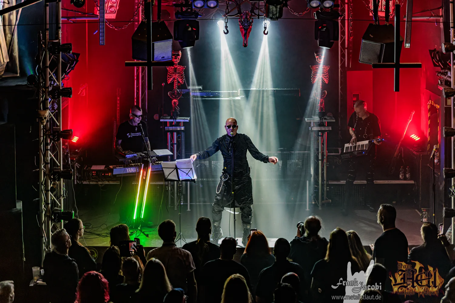 Schwarzes Fragment live als Support für Kirlian Camera, Club From Hell Erfurt – Bild 4
